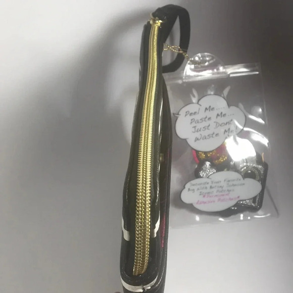 NEW Betsey Johnson Wristlet‎ Clutch - Picture 3 of 8